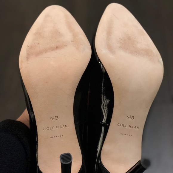 ✨Sold✨ Cole Haan Black Bethany Heels - Picture 4 of 12